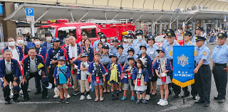 7 さかいでこども消防車隊