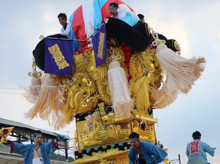 2 男意氣太鼓台
