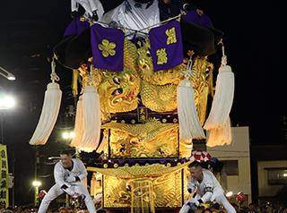 4 男意氣太鼓台